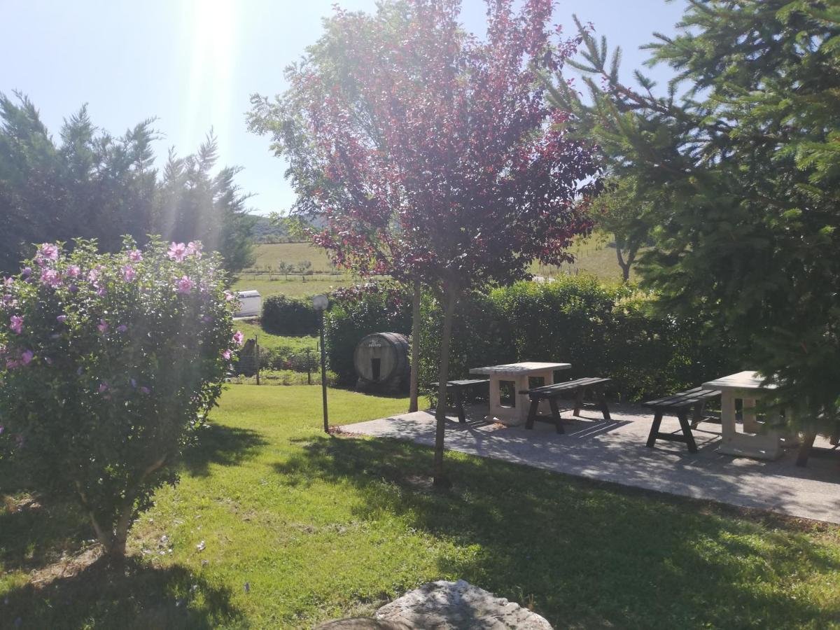 Valle Del Poggio Nocera Umbra Luaran gambar