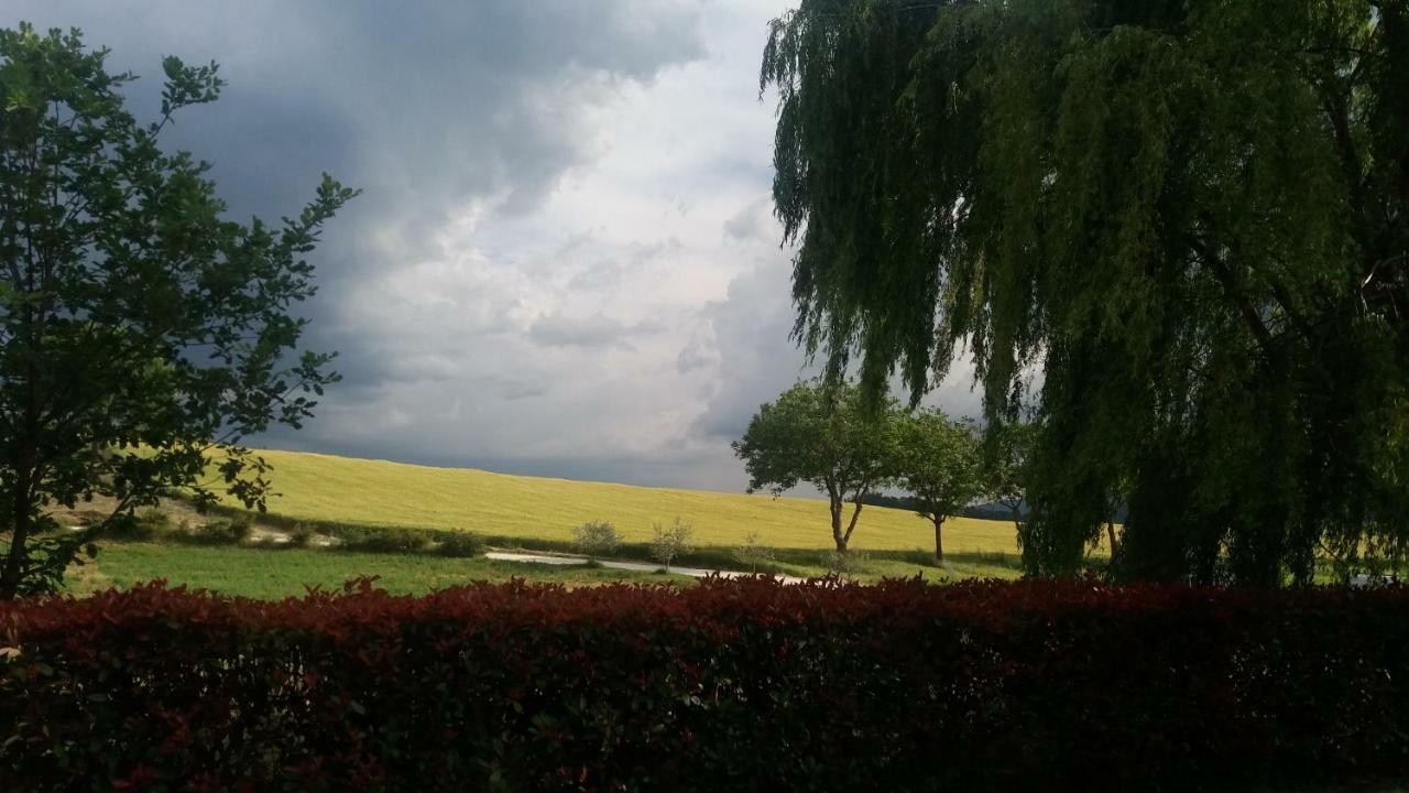 Valle Del Poggio Nocera Umbra Luaran gambar